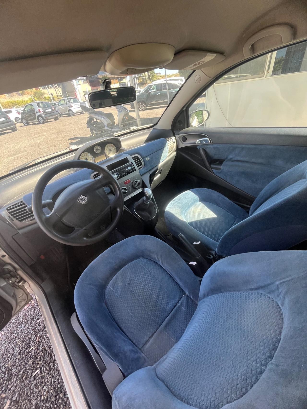 Lancia Ypsilon 1.2 Argento