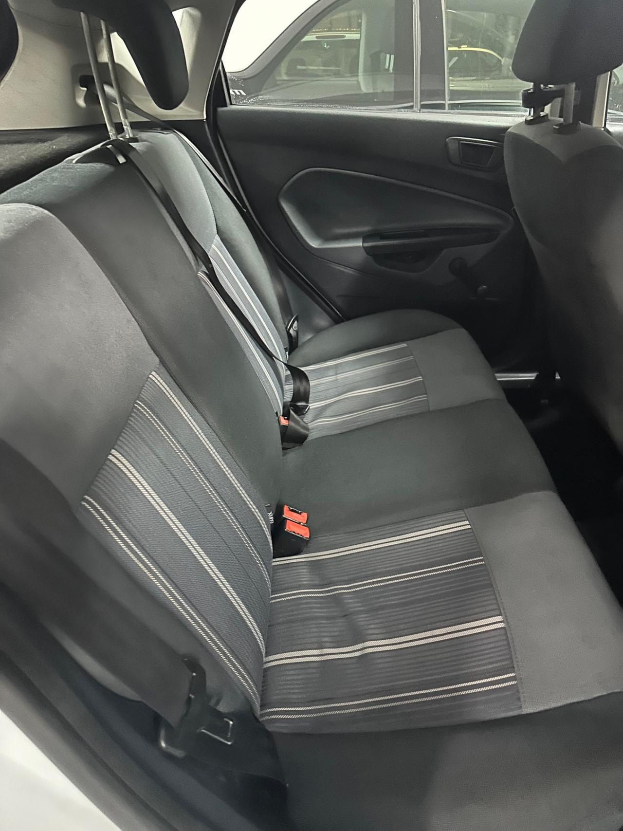 Ford Fiesta 1.4 5 porte Bz.- GPL Titanium