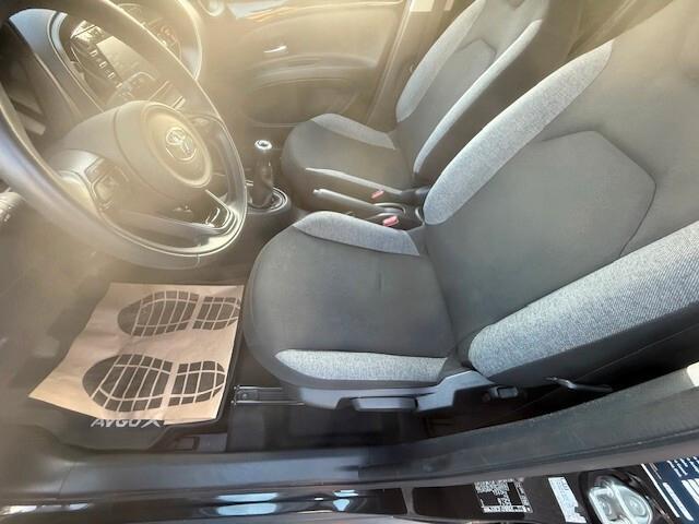 Toyota Aygo X 1.0 VVT-i 72 CV 5 porte Trend Air
