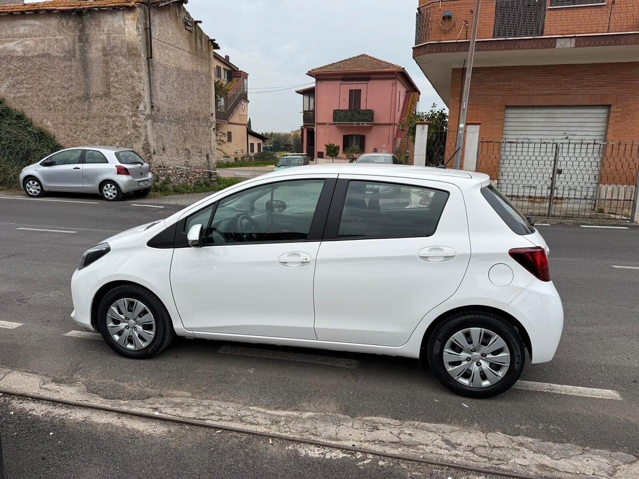 Toyota Yaris 1.5 Hybrid 5p - Automatica - Superprezzo - Tutto incluso