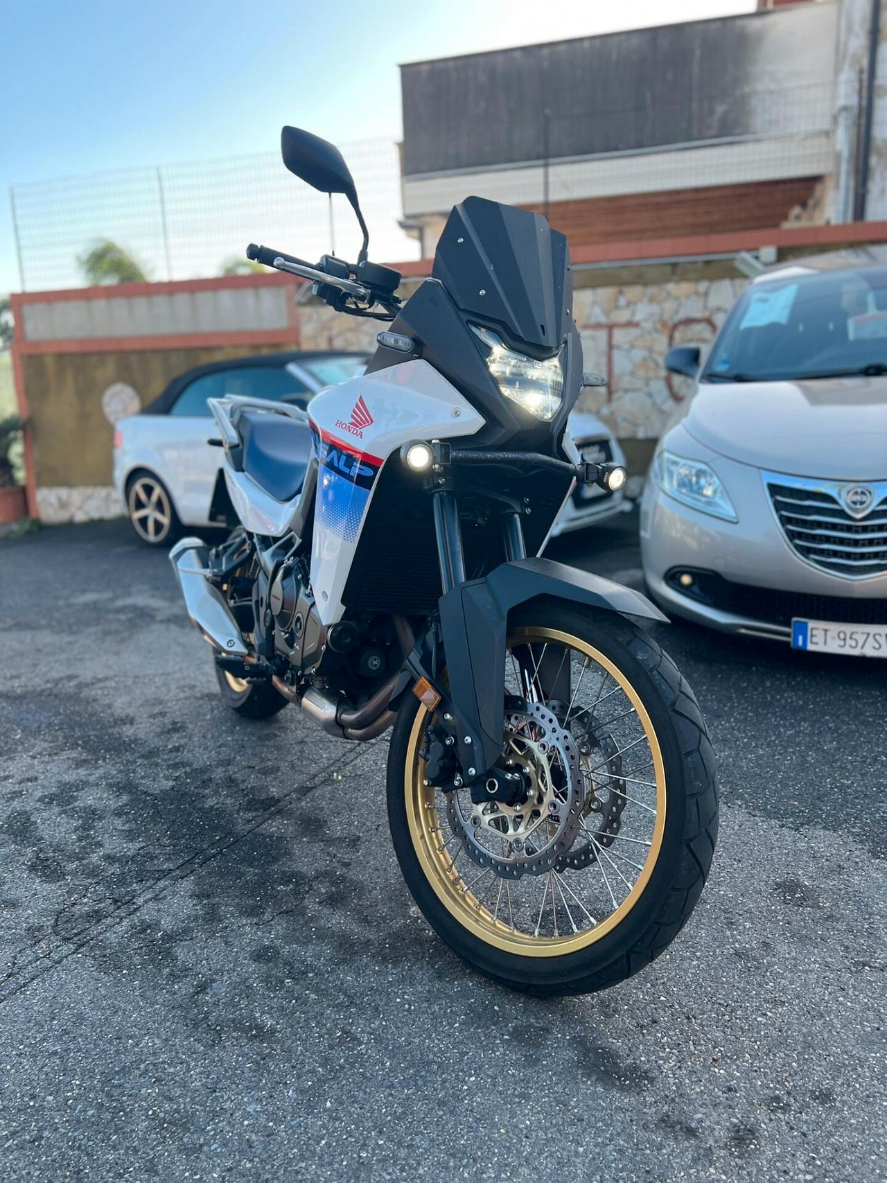 Honda Transalp TRANSALP X