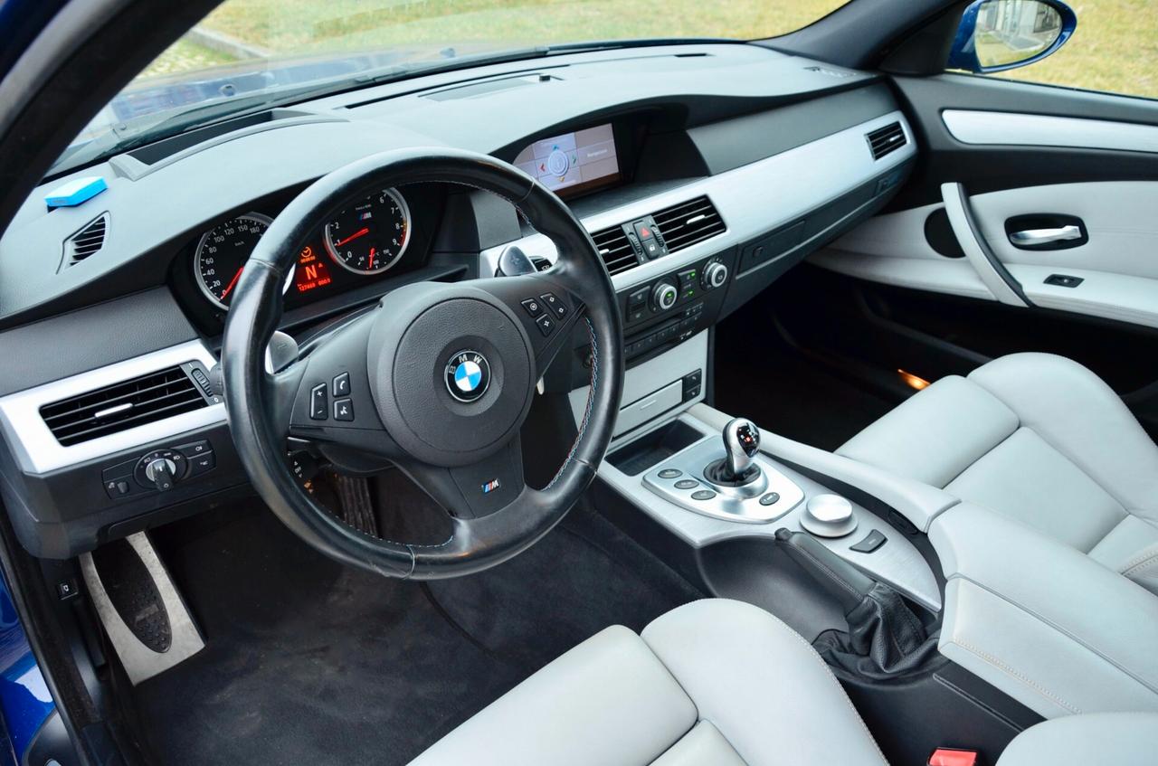 BMW M5 5.0 V10 TOURING 507cv, UFF ITALIANA, SERVICE BMW, INTERLAGOS BLAU, PERMUTE