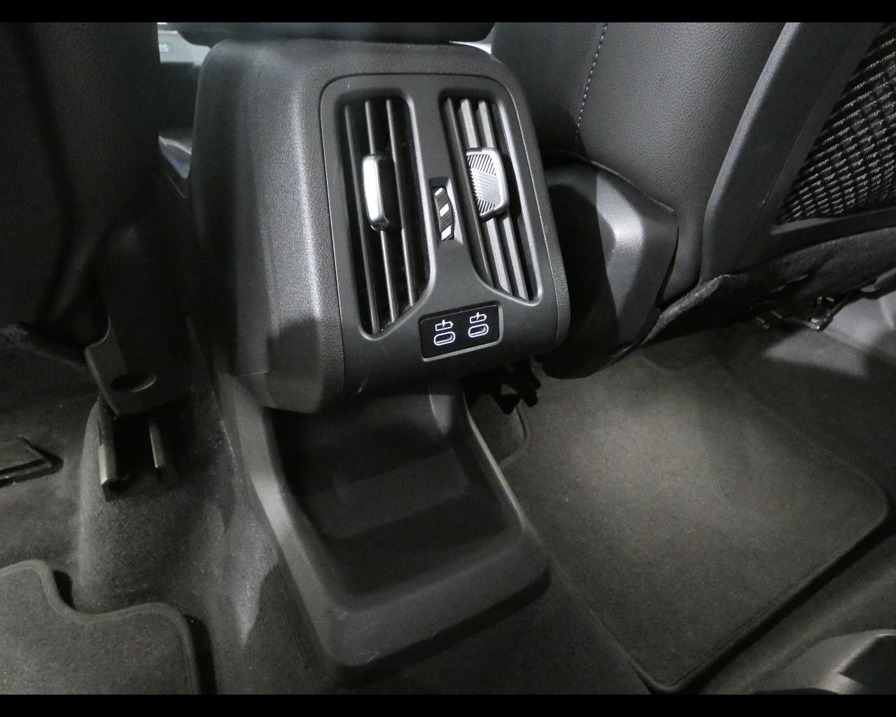 BMW X1 (U11) - X1 sDrive 18d xLine