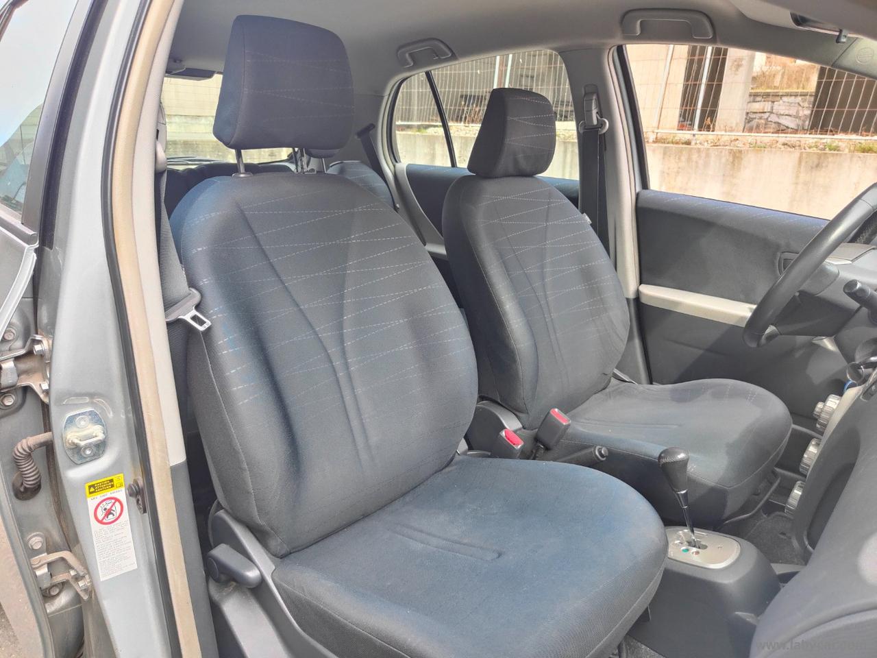 TOYOTA Yaris 1.4 D-4D 5p. AUTOMATICA NEOPATENTATI