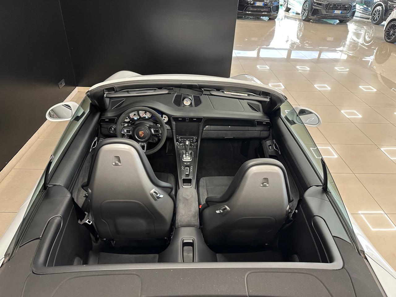 Porsche 911 Cabrio 3.0 Carrera 4 GTS auto