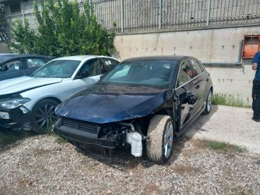 AUDI A3 STL TURBO 200 DIESEL AUTOMATICA POCO SINISTRATA
