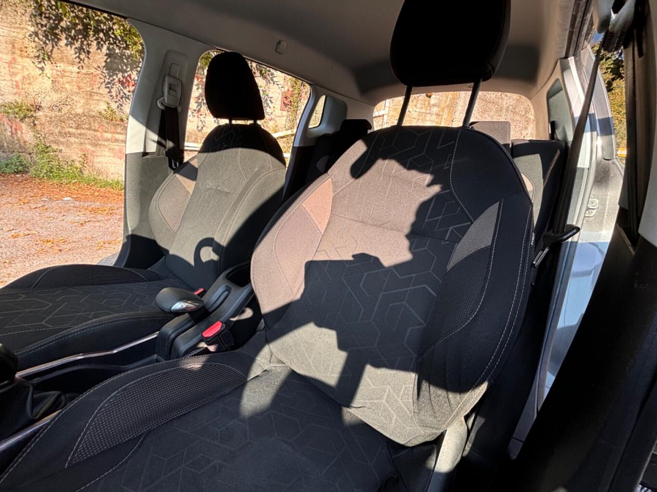 Peugeot 2008 1.6 e-HDi 92 CV Stop&Start ETG6 Active