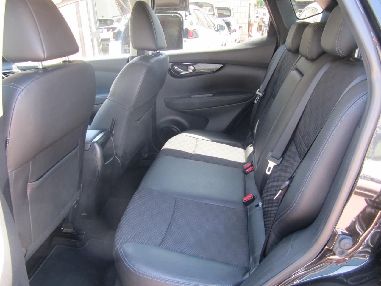 Nissan Qashqai 1.6 dCi 2WD Tekna - AUTOMATICO