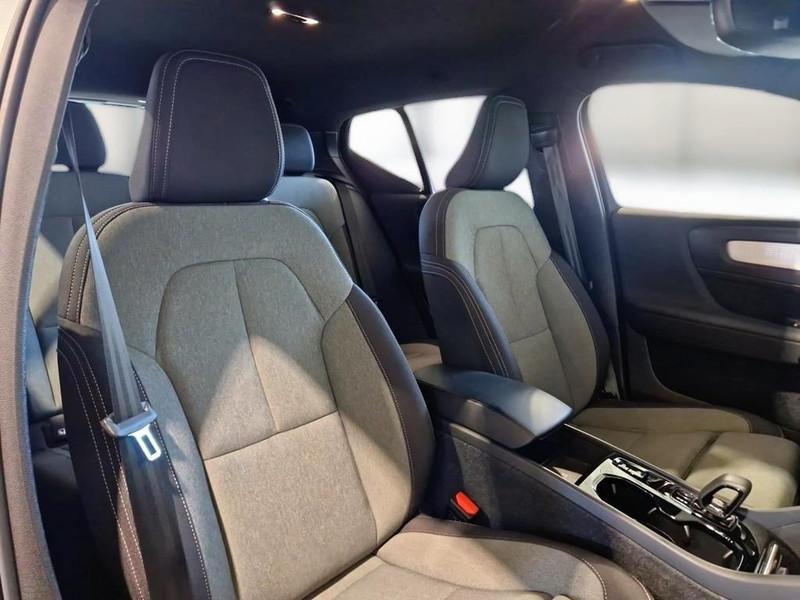 VOLVO XC40 T5 RECHARGE PLUG-IN AUTO PLUS BRIGHT SUV