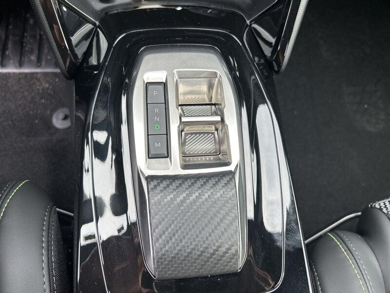 Peugeot 2008 II 2023 1.2 hybrid GT 145cv e-dcs6