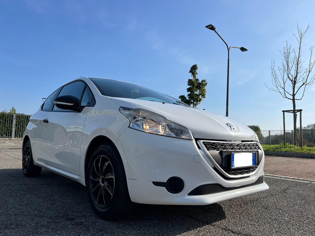 Peugeot 208 PureTech 68 3 porte Access