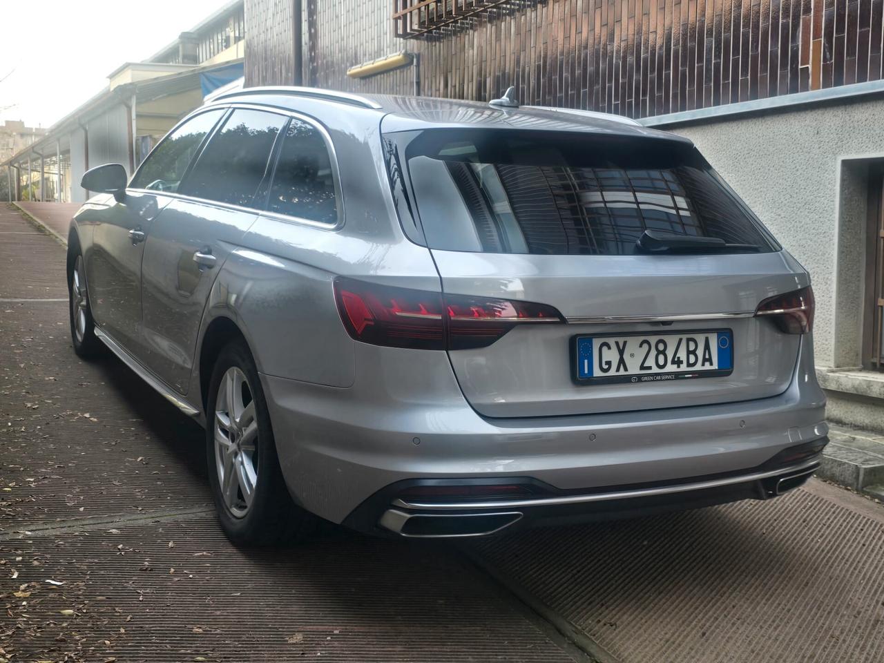 Audi A4 Avant 40 TDI quattro S tronic Business