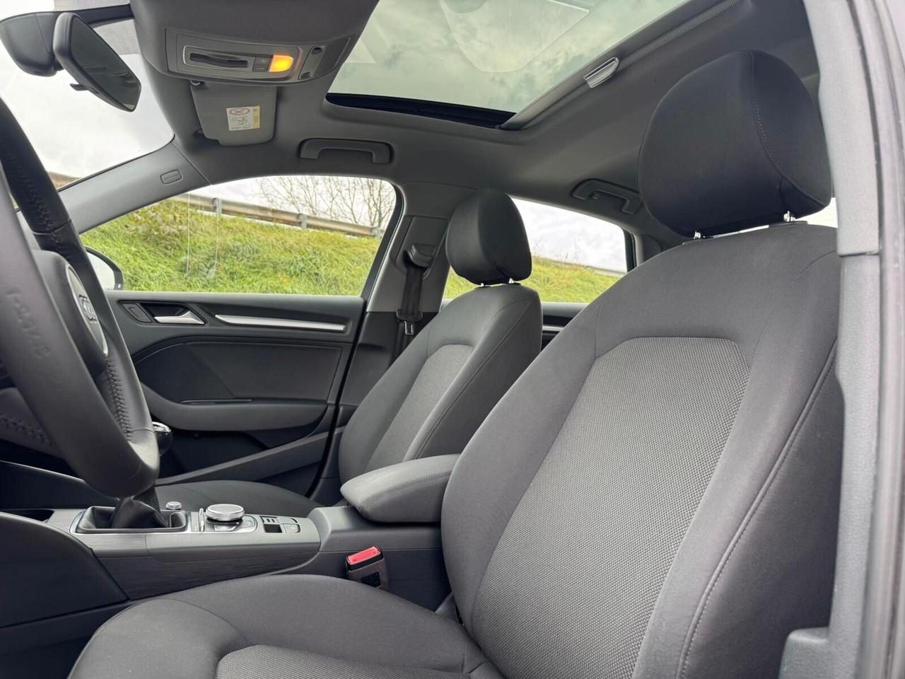 Audi A3 Sedan 30 TDI Admired