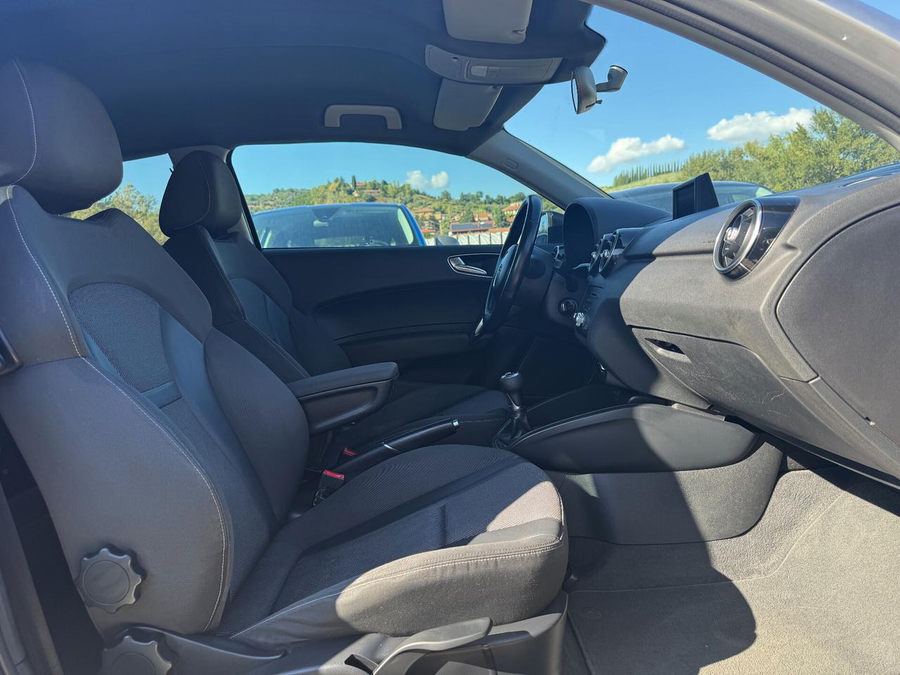 AUDI A1 1.6TDI AMBITION/MMI
