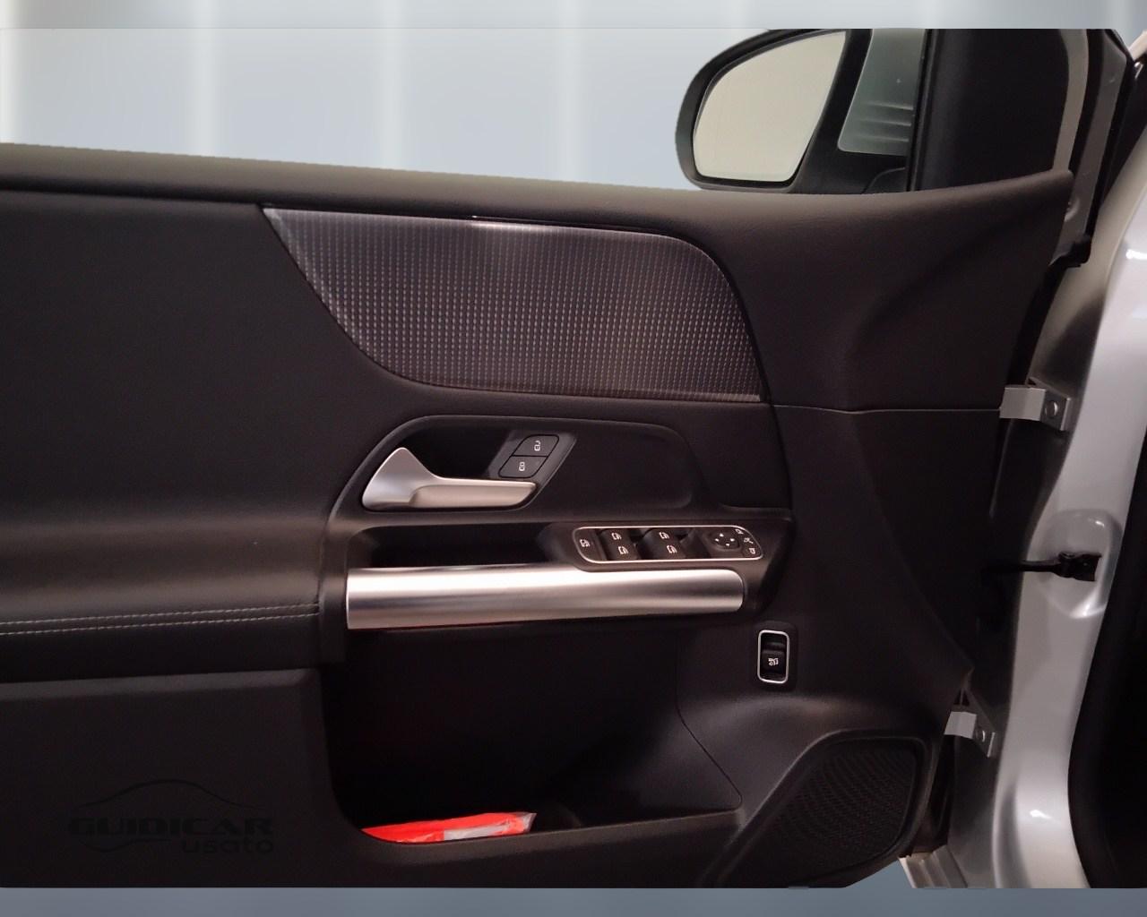 Mercedes-Benz Classe B - W247 2018 - B 180 d Sport Plus auto