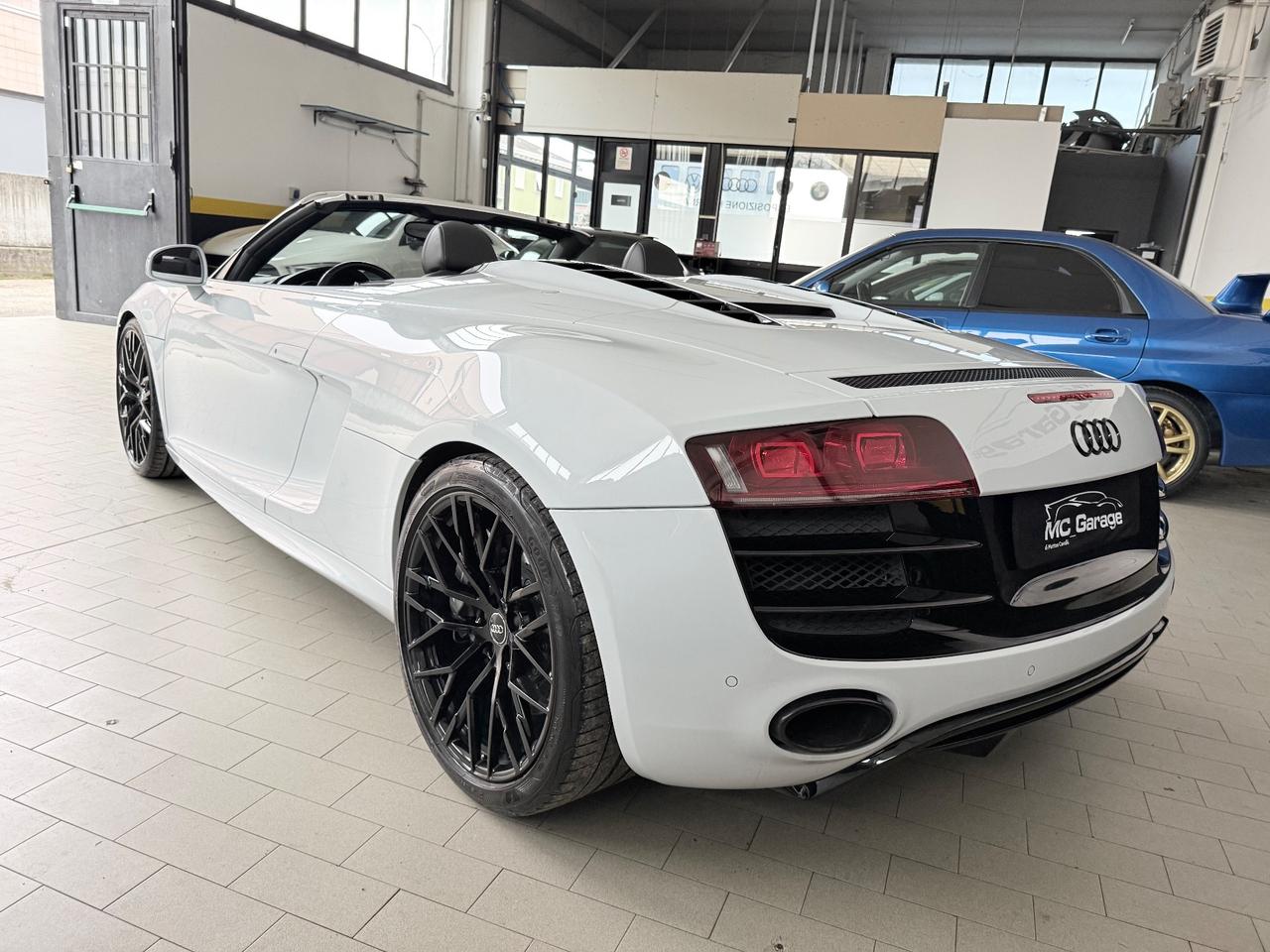 Audi R8 Spyder 5.2 V10 FSI quattro