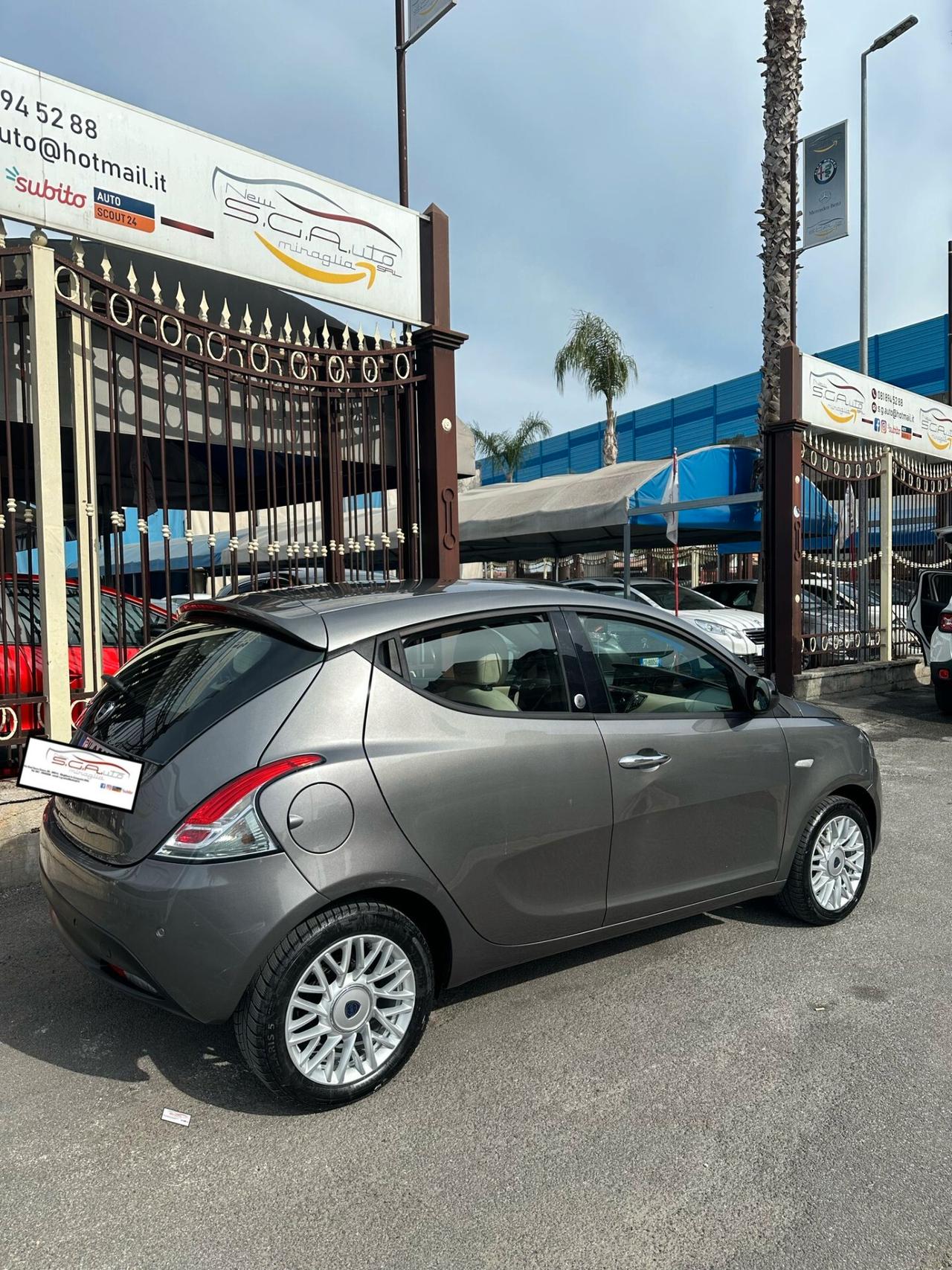 Lancia Ypsilon 1.2 69 CV 5 porte GPL Ecochic Gold