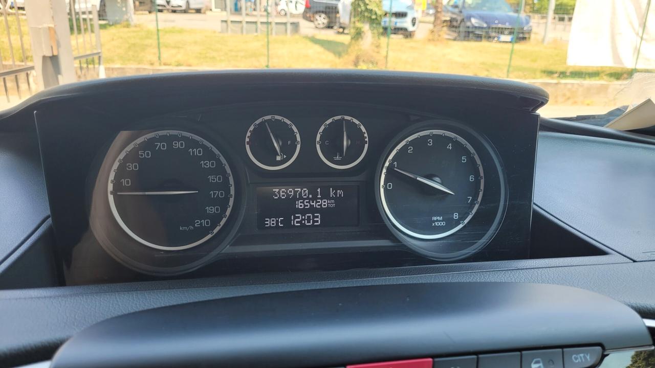 Lancia Ypsilon 1.2 5 porte Platinum ..