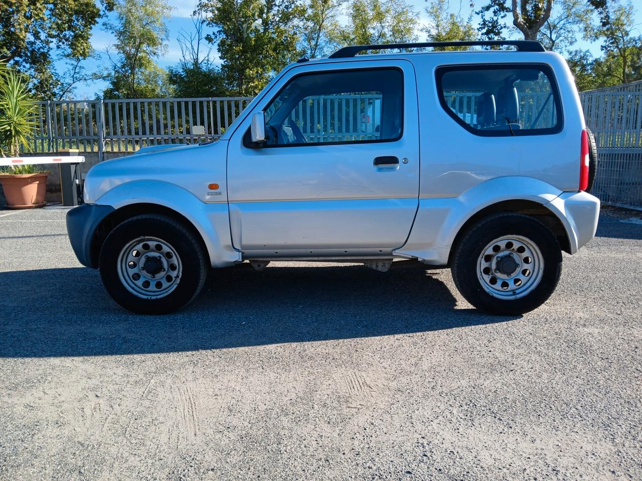Suzuki Jimny 1.5 DDiS cat 4WD JLX