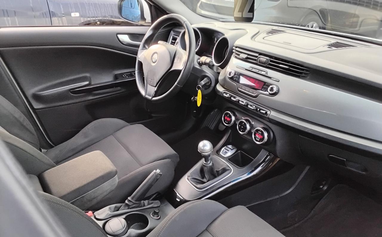 Alfa Romeo Giulietta 1.6 JTDm-2 105 CV Distinctive