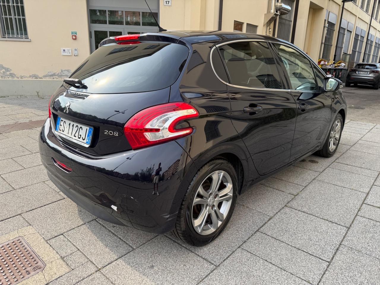 PEUGEOT 208 1.2 82 CV 2013 ALLURE