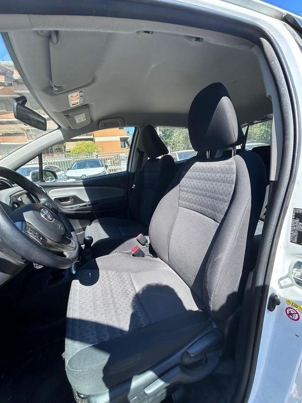 Toyota Yaris Yaris 1.0 5 porte Active