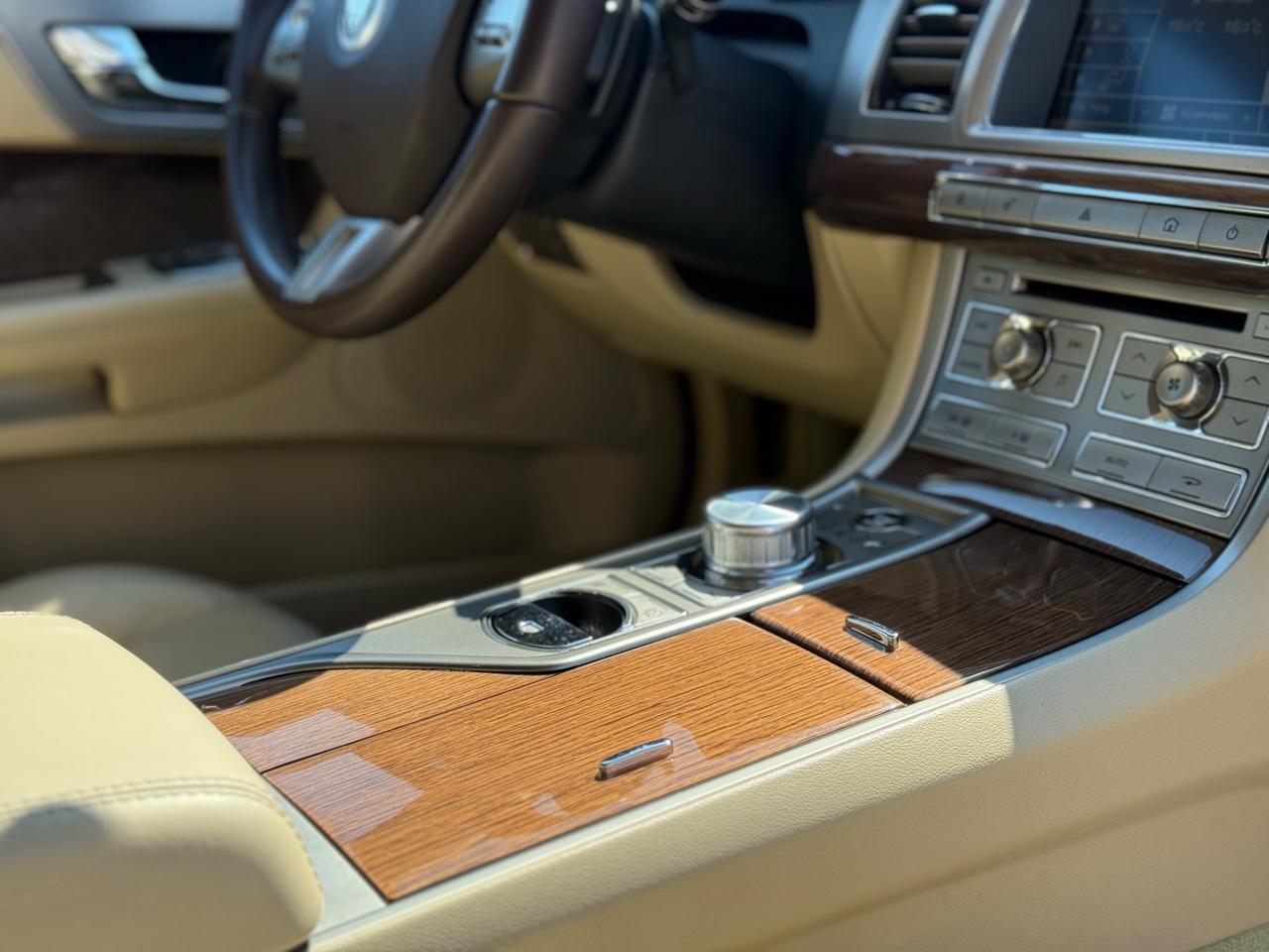Jaguar XF 3.0 DS V6 Premium Luxury