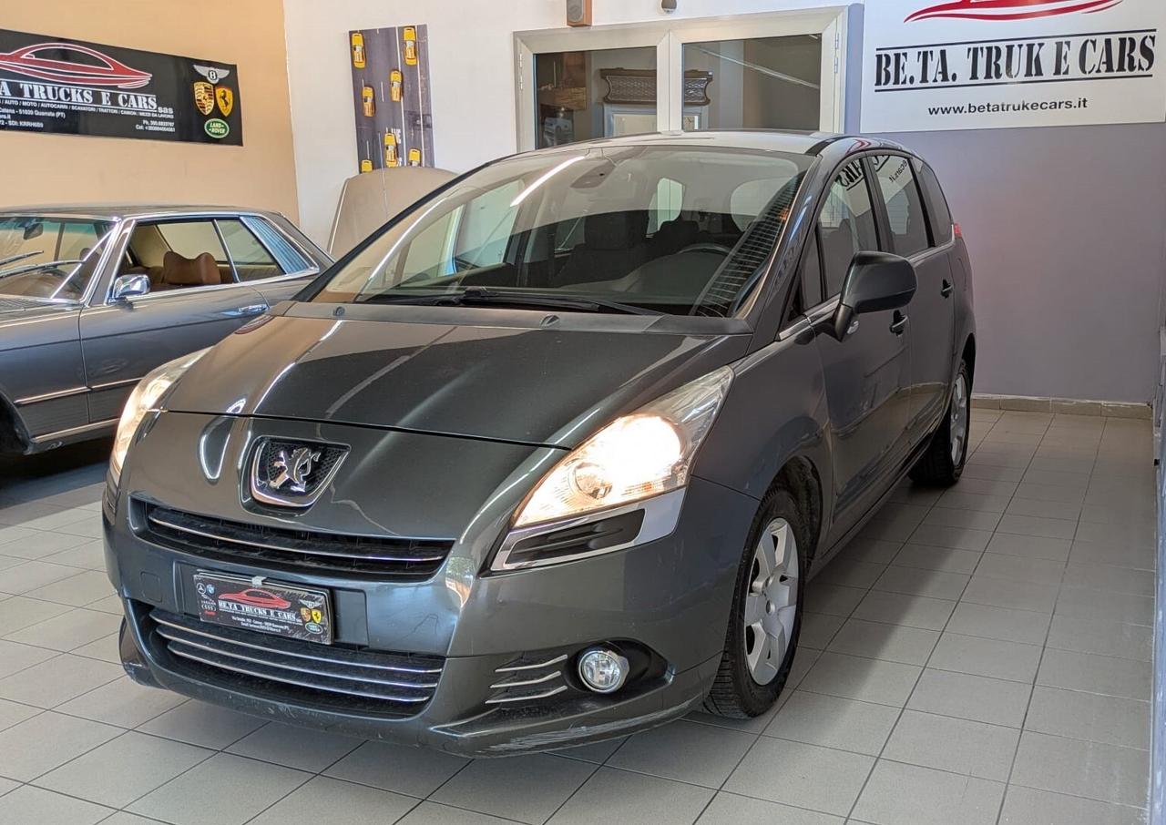 Peugeot 5008 1.6 HDi 115CV Business