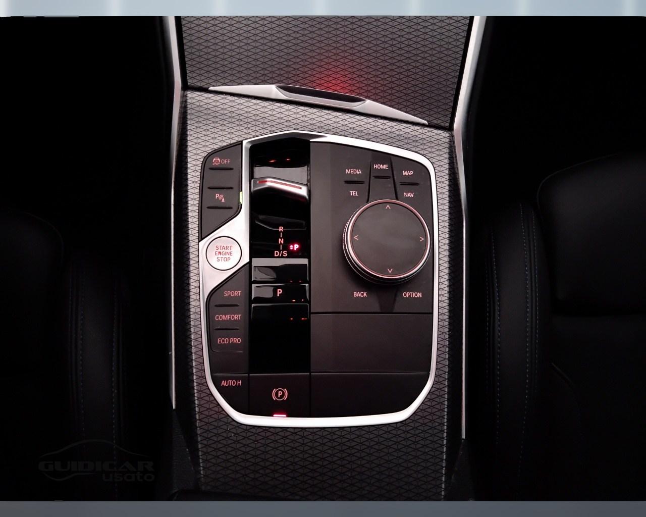 BMW Serie 3 G21 2022 Touring - 320d Touring mhev 48V MSport auto