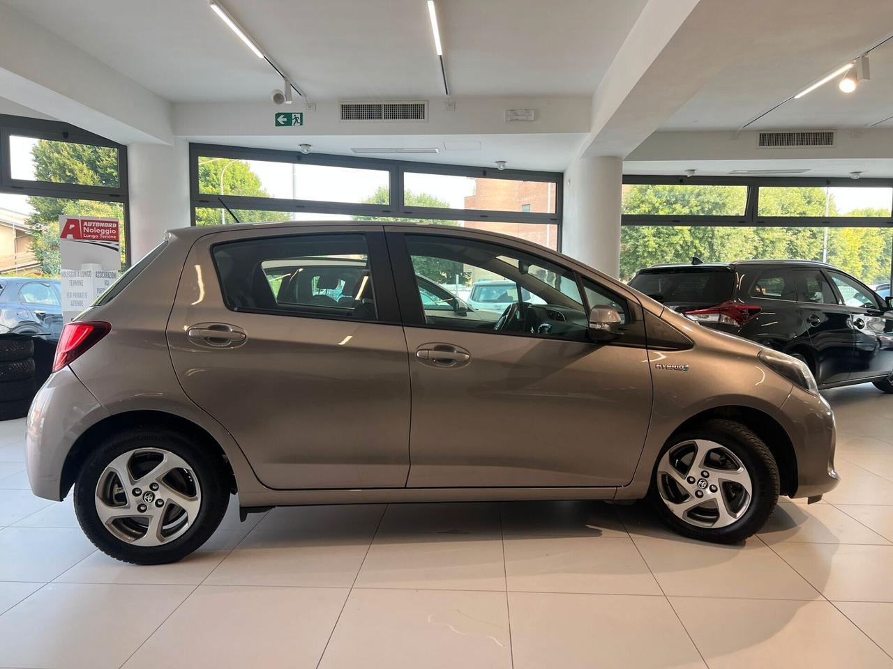 Toyota Yaris 1.5 Hybrid 5 porte Active