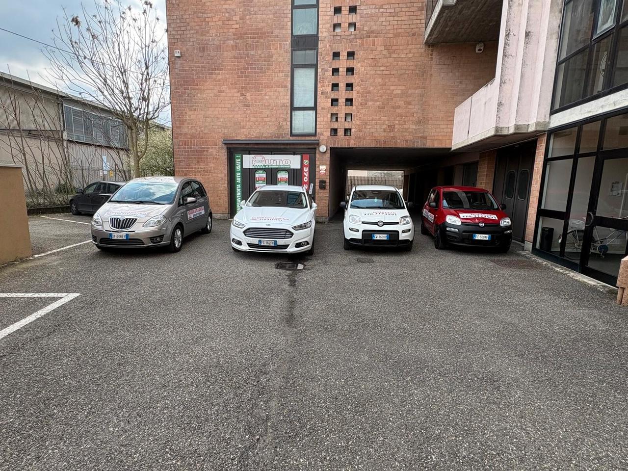 Fiat Panda Fiat Doblo VW golf NOLEGGIO A GUASTALLA (RE) 3703173591