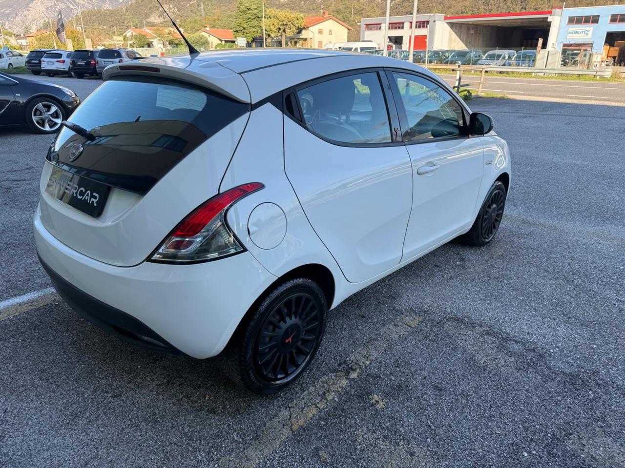 Lancia Ypsilon 1.2 69 CV 5 porte Elle
