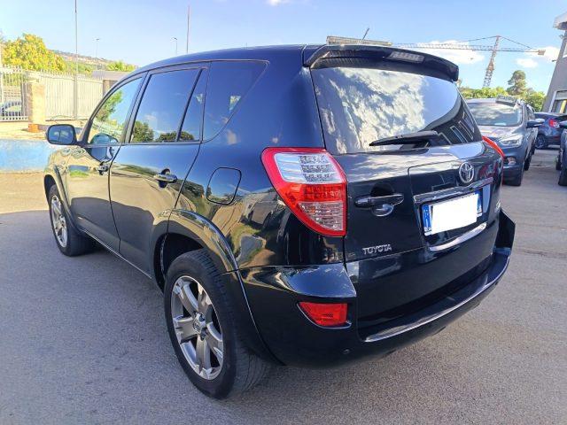 TOYOTA RAV 4 RAV4 Crossover 2.2 D-Cat A/T 150 CV Executive