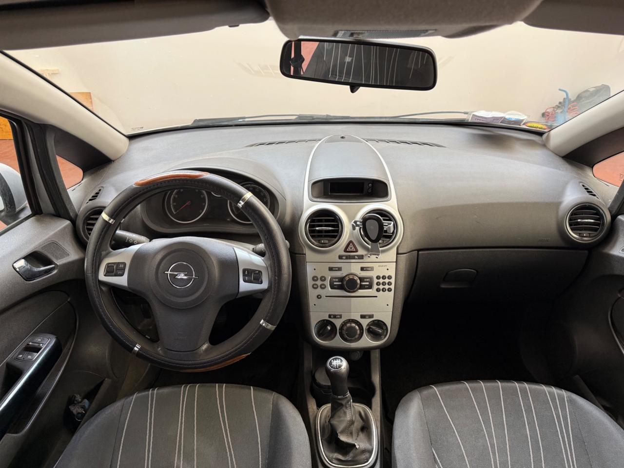 Opel Corsa 1.2 5 porte Enjoy