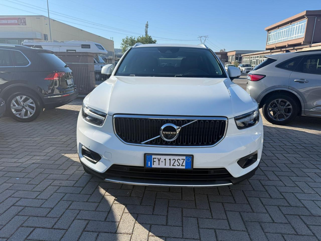 Volvo XC40 2.0 diesel -auto-4x4-D3 AWD Geartronic Momentum *PREZZO REALE*