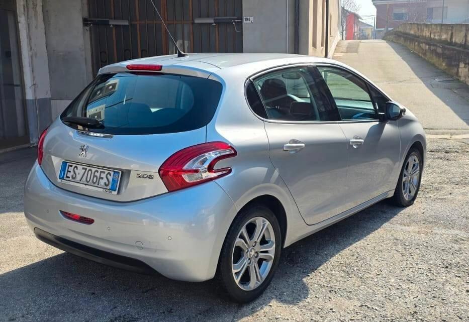 Peugeot 208 1.2 VTi 82 CV 3 porte Allure