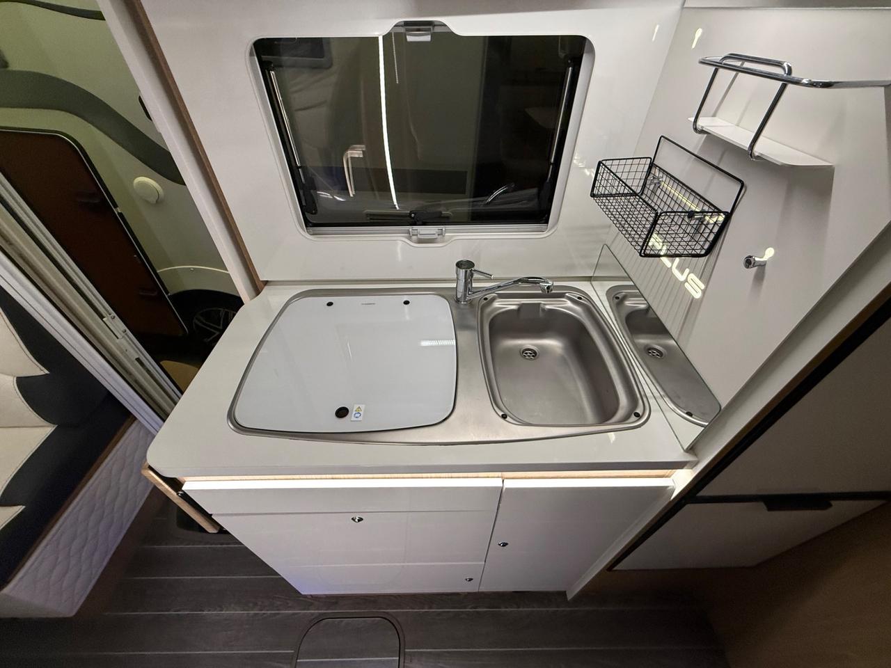 ROLLER TEAM ZEFFIRO 285 XT 6.99 5 POSTI OMOLOGATI