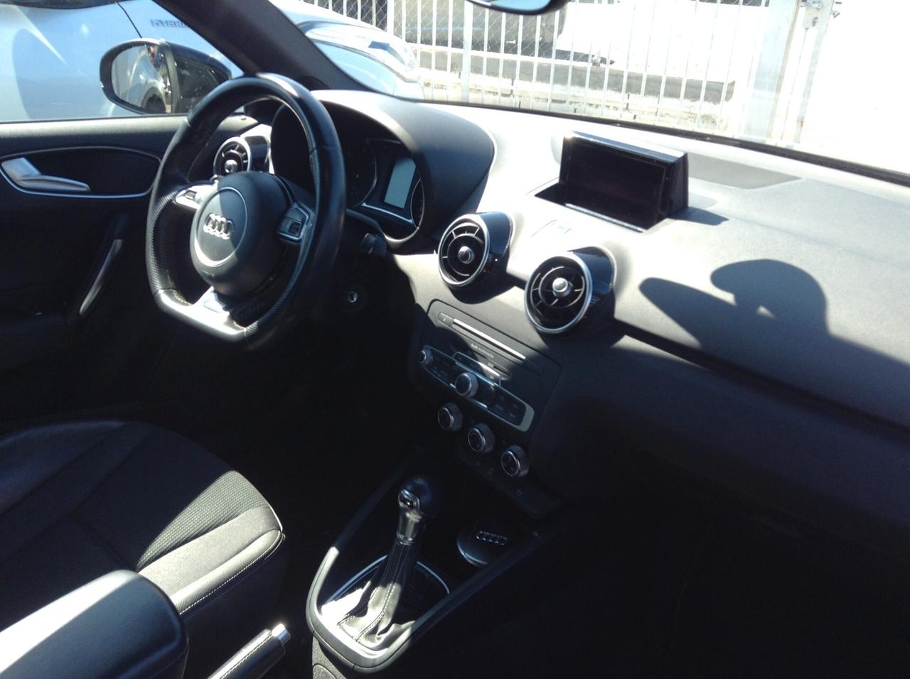 Audi A1 1.6 TDI 116 CV S tronic Sport S-LINE, STUPENDA, CERCHIO 18, NAVI, LED!!!