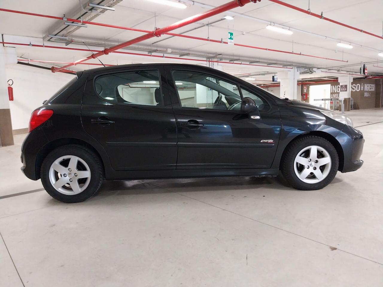 Peugeot 207 1.4 HDi 70CV 5p. Energie Sport - ok neopatentati