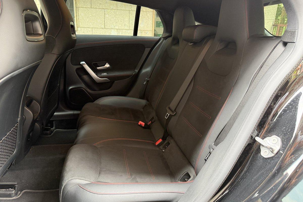 MERCEDES CLA 200 Automatic Shooting Brake Premium