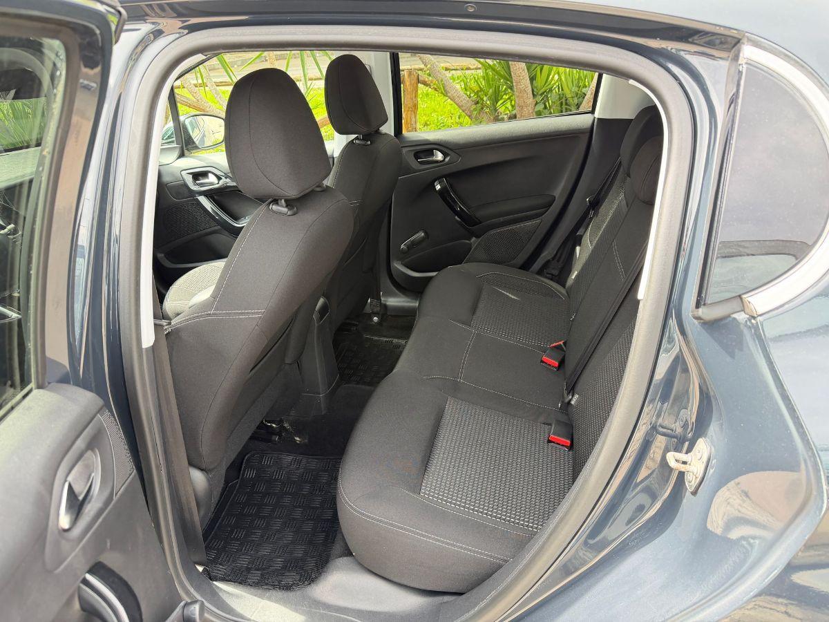 PEUGEOT - 208 - BlueHDi 100 5p. Allure