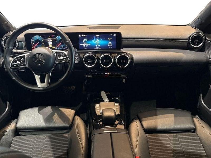 Mercedes-Benz Classe A A 200 d Sport auto