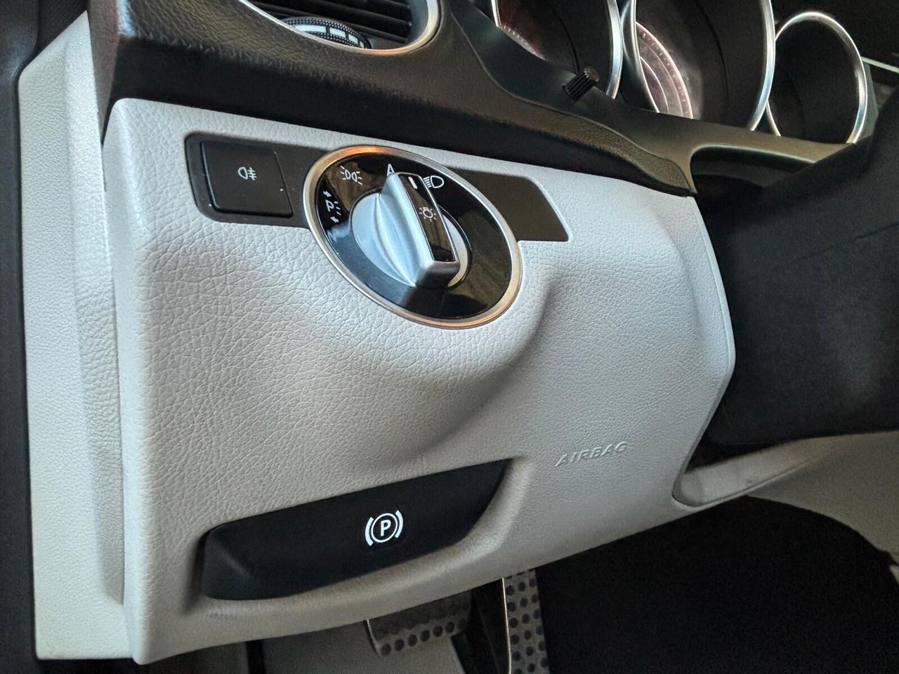 Mercedes-benz C 220 CDI BlueEFFICIENCY Coupé Avantgarde