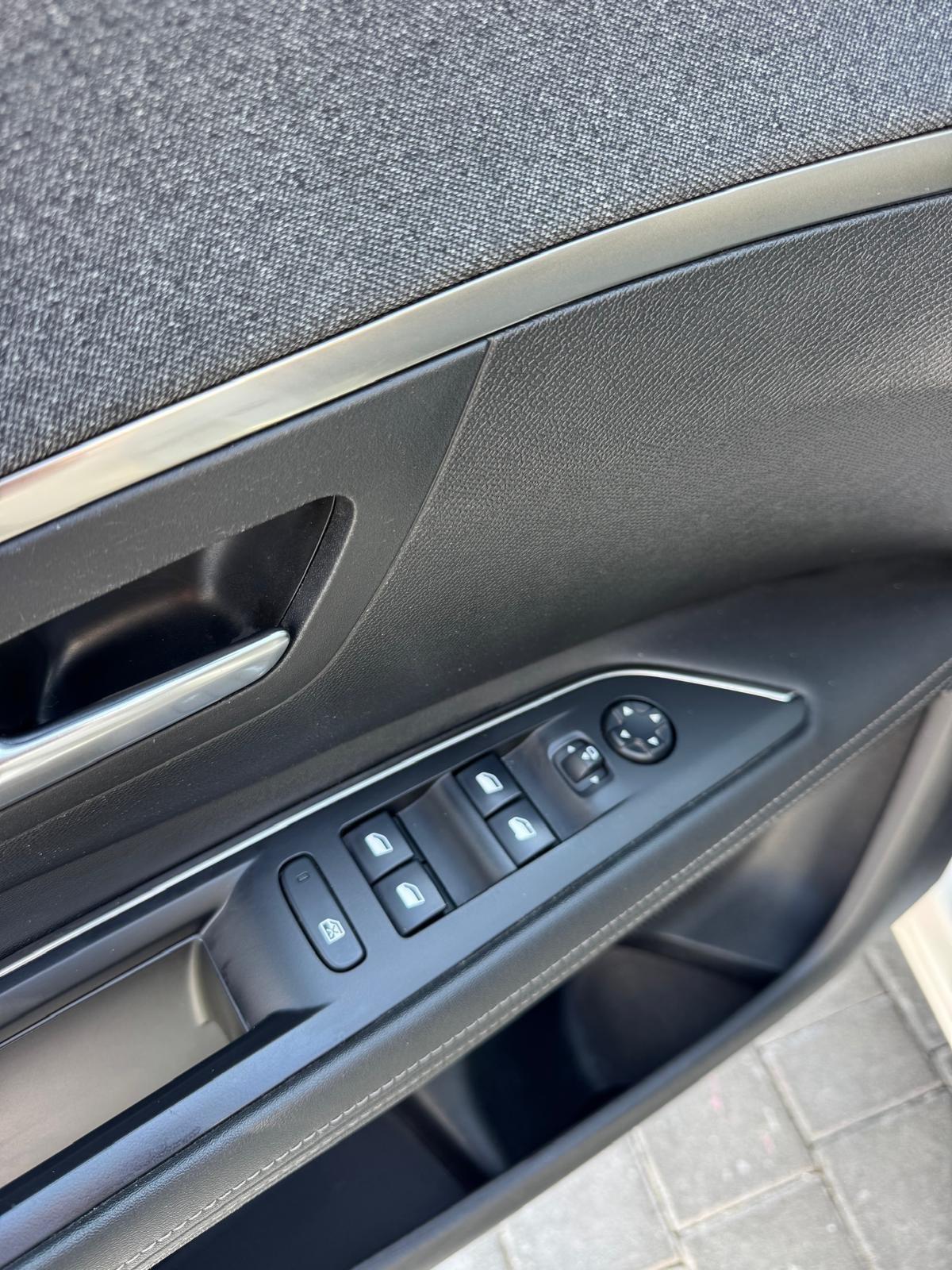 Peugeot 3008 BlueHDi 130 S&S Allure