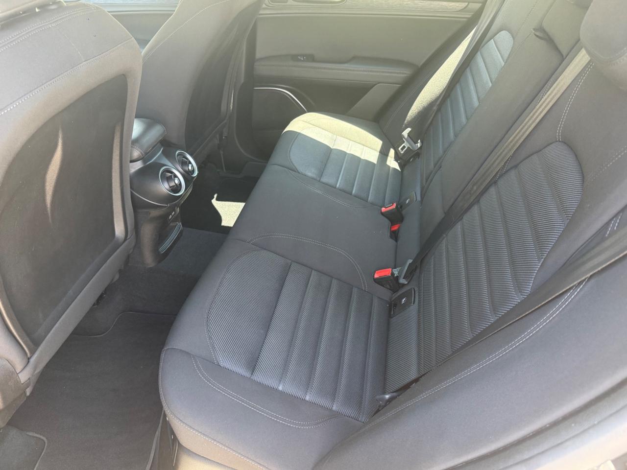 Alfa Romeo Stelvio 2.2 Turbodiesel 160 CV AT8 RWD Super