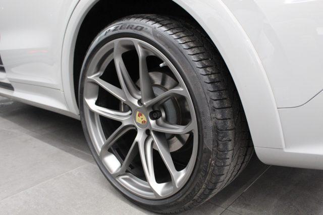 PORSCHE Cayenne Coupé 3.0 V6 340 CV Pack Sport Design