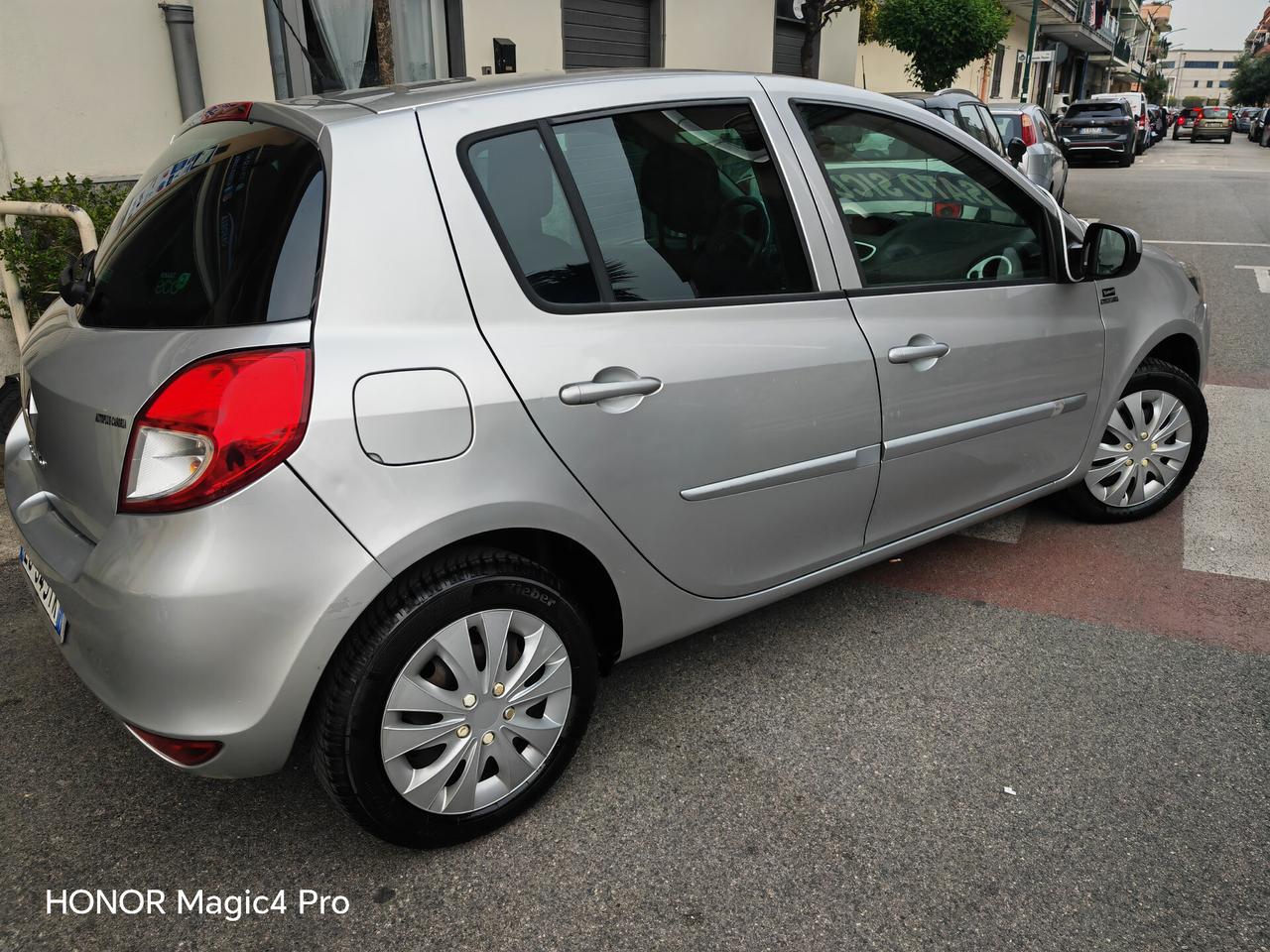 RENAULT CLIO 5P 1.2 BENZINA CV75 KW55 LIVE