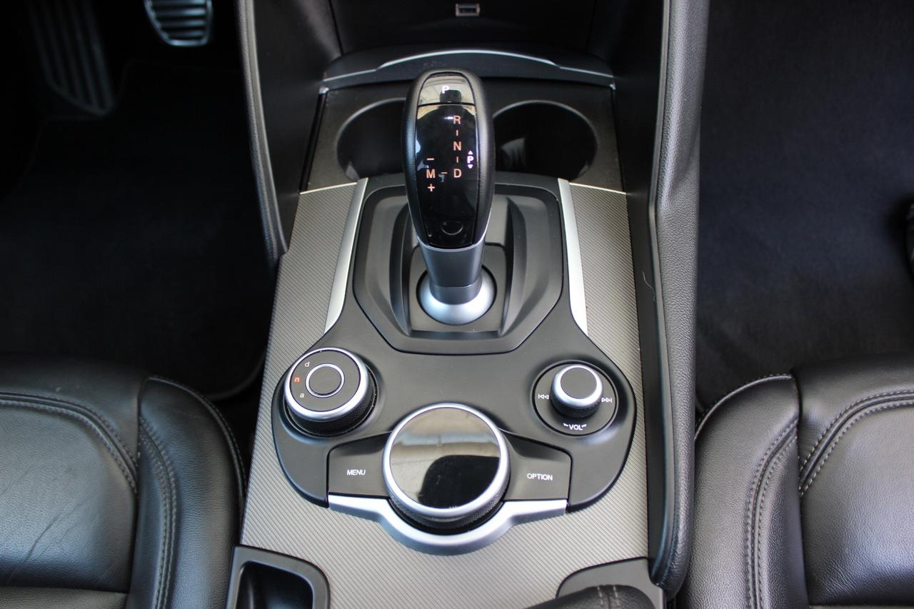 Alfa Romeo Giulia 2.2 Turbo Diesel Business B-Tech Aut.