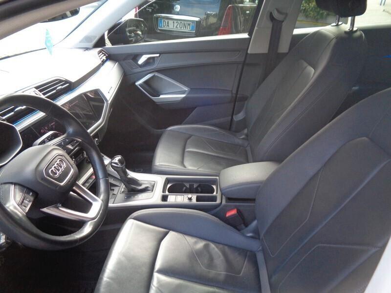 Audi Q3 SPB 35 TDI S tronic Total BLACK