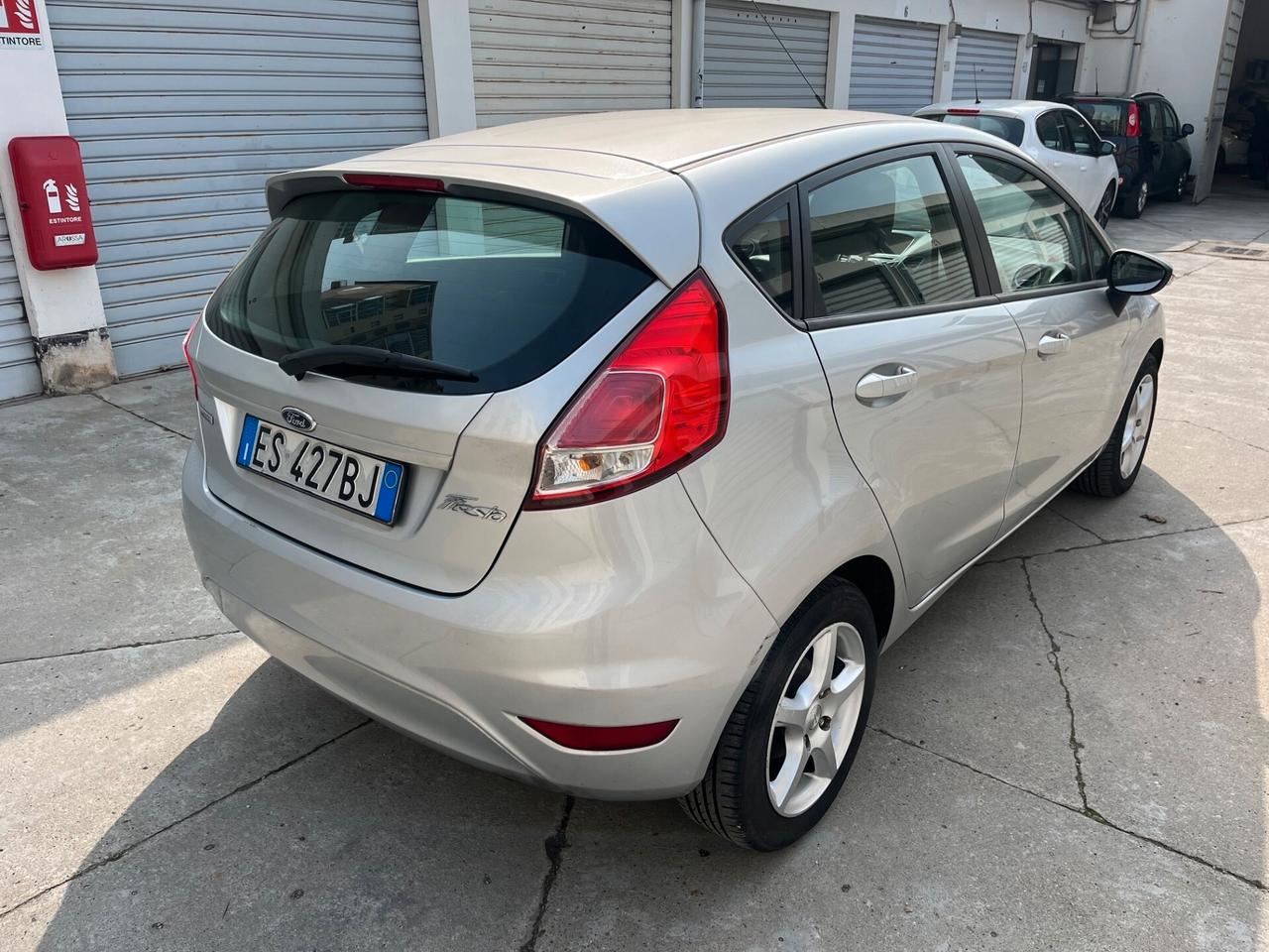 Ford Fiesta 1.5 TDCi 75CV 5 porte Titanium